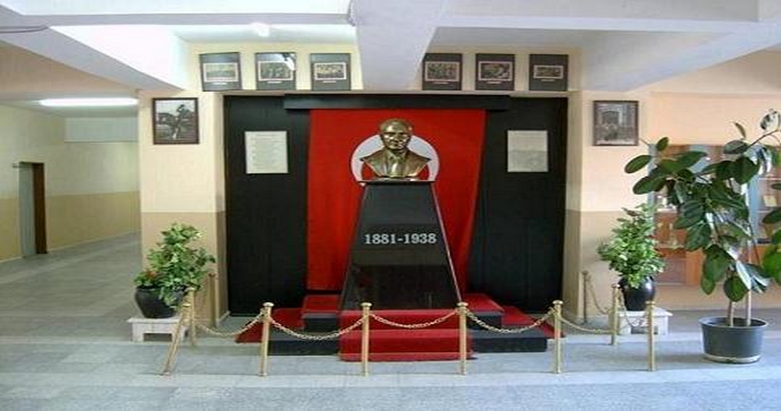 Atatürk Köşesiii
