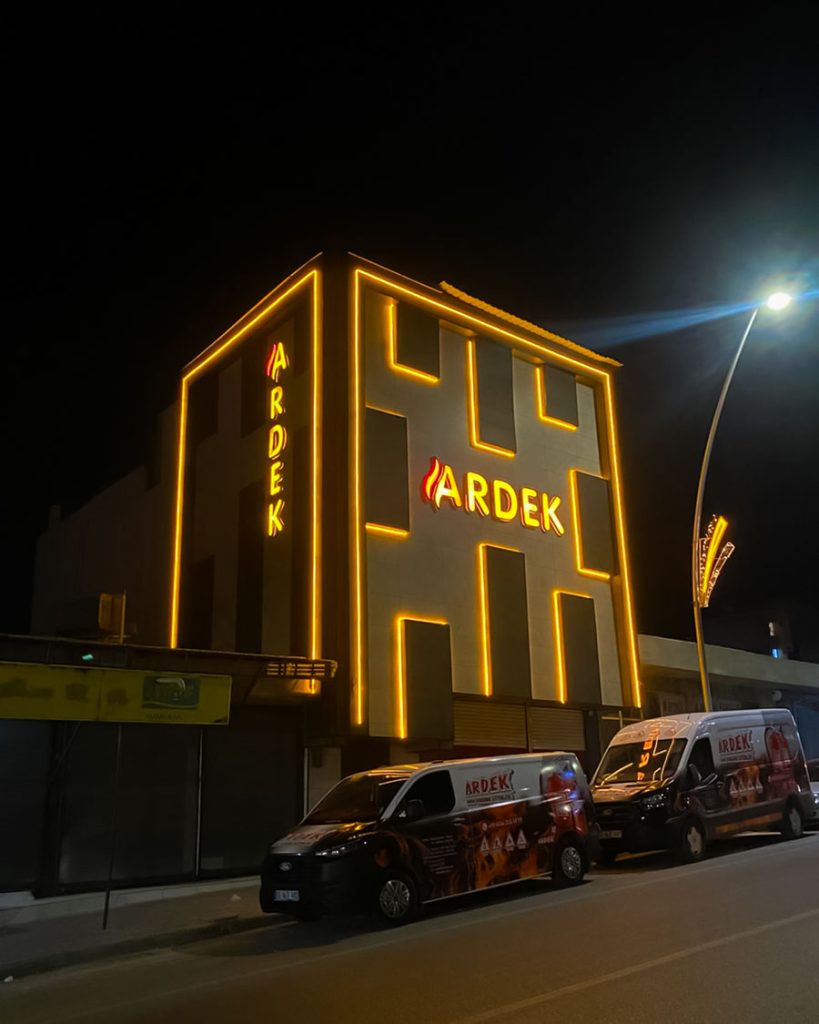 Ardek Yangın Söndürme Cihazları Dış Cephe Işıklandırma Ve Kutu Harf Uygulaması 3 • Şanlıurfa Nokta Reklam Isikli Dis Cephe Ardek 2 • Şanlıurfa Nokta Reklam